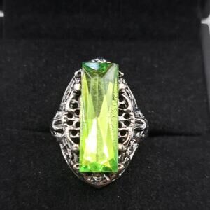 Green Peridot Silver Fashion Size 6 Ring